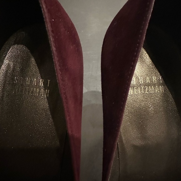 Stuart Weitzman Suede Pointed-Toe Pump - Picture 4 of 5